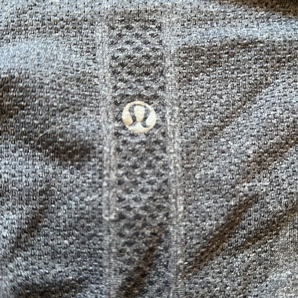 Swiftly Tech long Sleeve - Picture 4 of 4